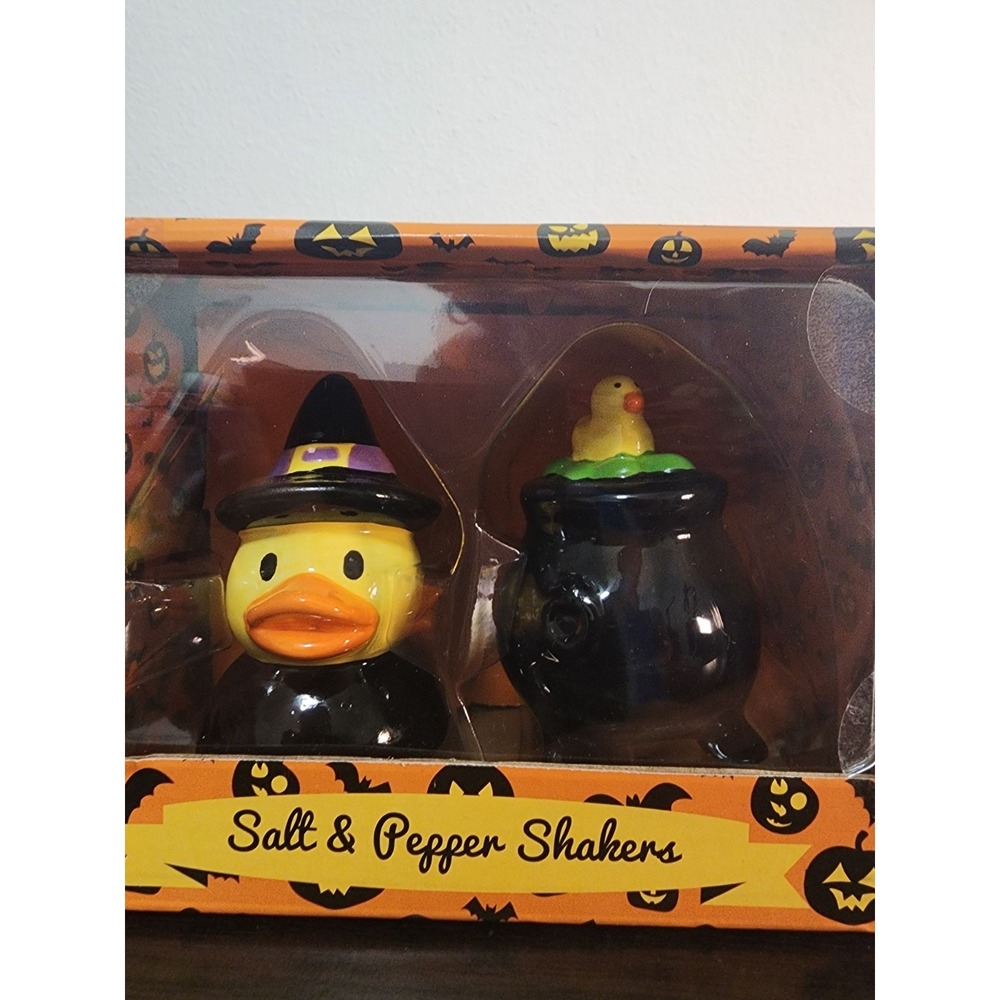 Little Village Transpac Halloween Witch Duck & Cauldron Salt Pepper Shakers NIB